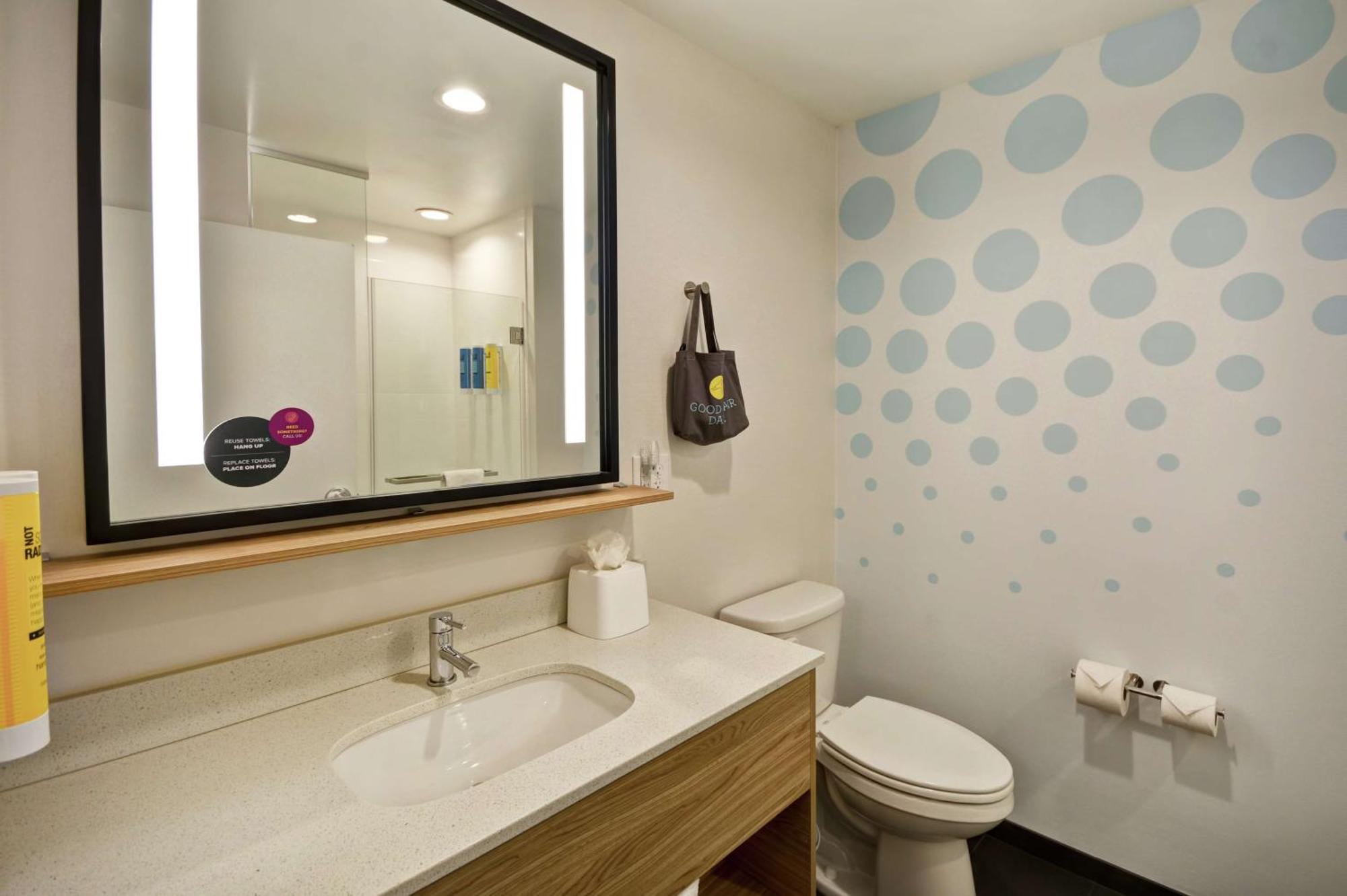 Tru By Hilton Denver, Pa Ngoại thất bức ảnh